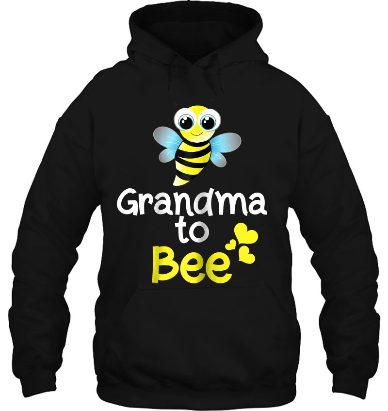 Womens Grandma To Bee Fun Pregnancy Announcement Mugs