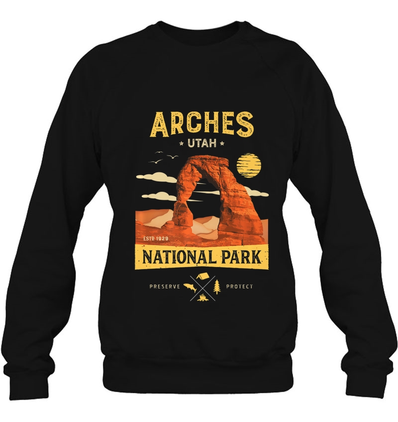 Arches National Park Delicate Arch Vintage Utah Gift Sweatshirt