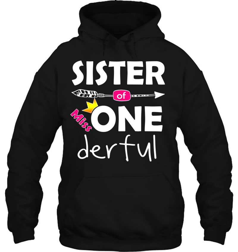 1St Birthday Girl Tee Sister Of Miss Onederful Outfit Mugs