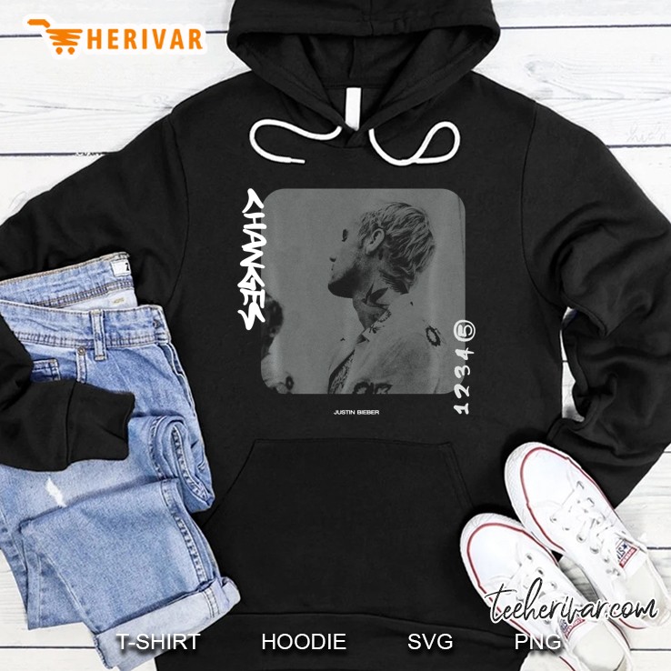 Justin Bieber Changes Hoodie