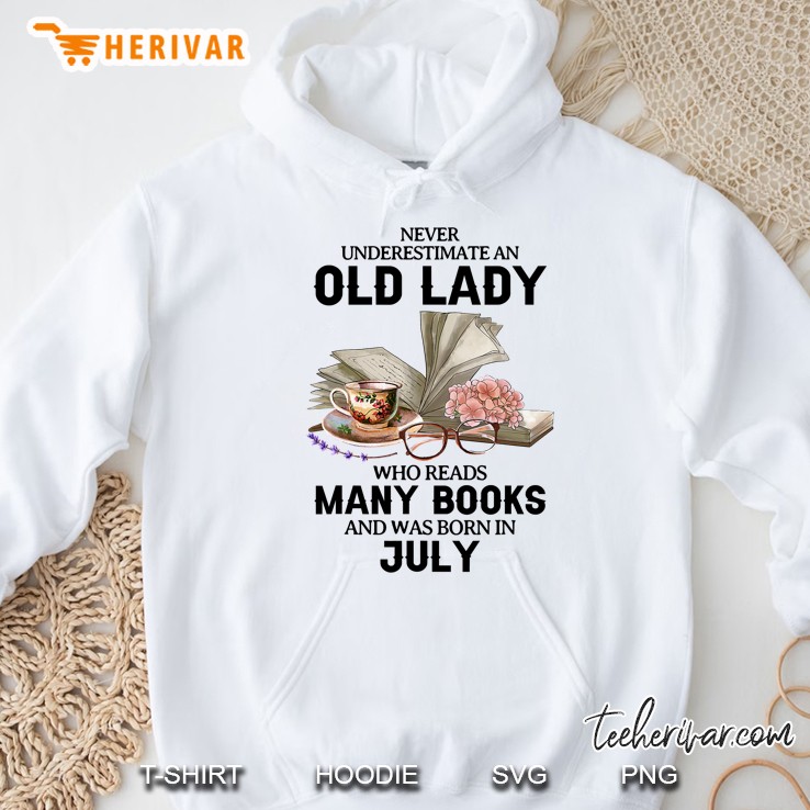 Never Underestimate An Old Lady Who Reads Many Books Women Hoodie